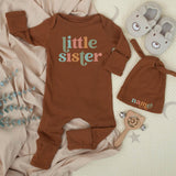 Little Sister Baby Bodysuit and Hat Set with Name Customization Retro Font Newborn Girl Going Home Outfit Soft Cotton Keepsake Gift