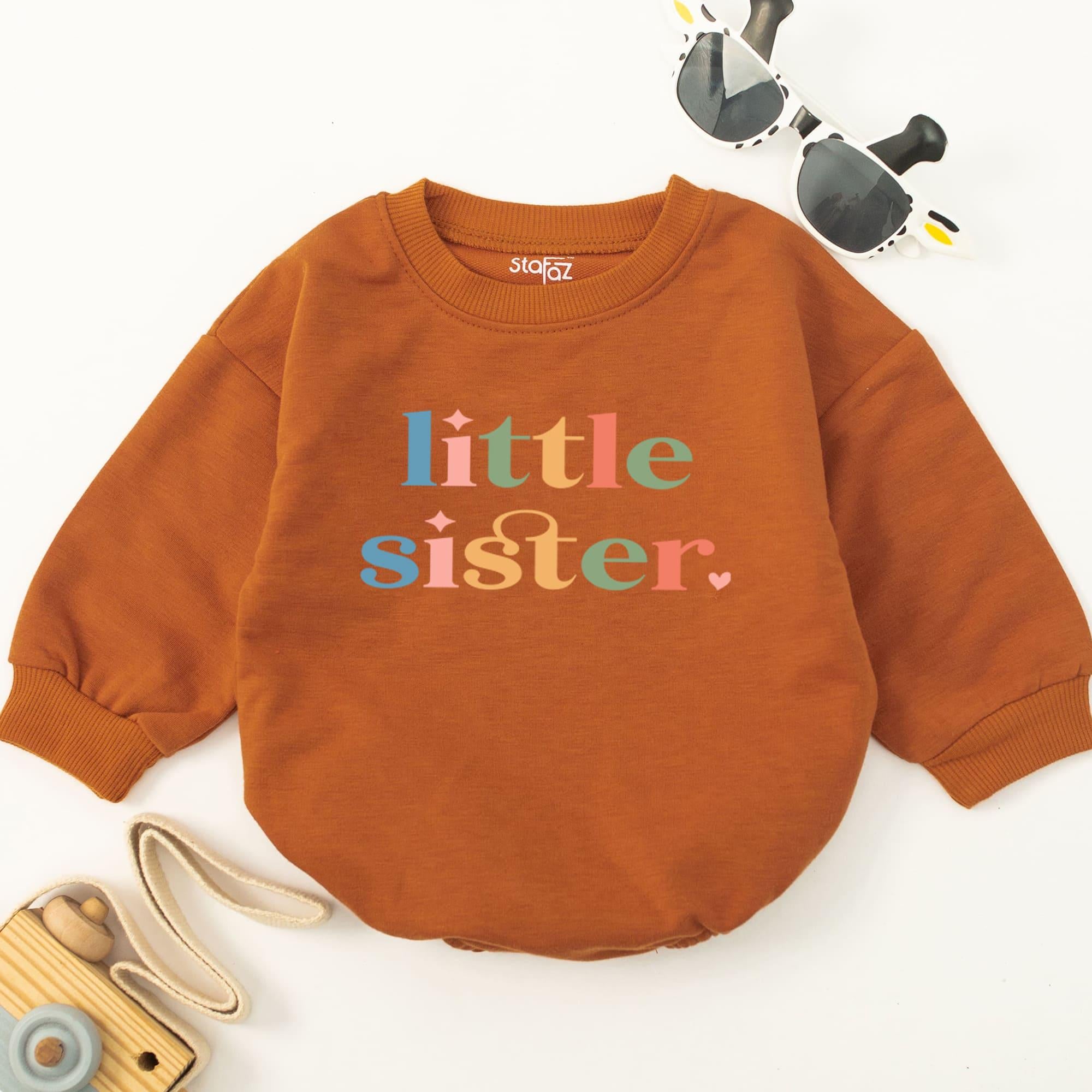 Little Sister Baby Romper Colorful Font New Sibling Bodysuit Cute Baby Announcement Outfit Soft Cotton Infant Girl Heart Star Design