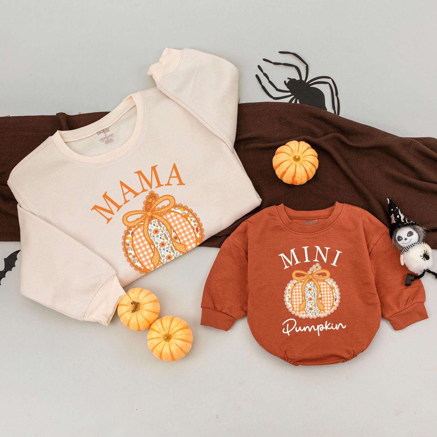 Mama and Mini Pumpkin Sweatshirts, Autumn Mommy and Me, Pumpkin Bow, Fall Family Outfit, Pumpkin Season, Halloween Matching, Mama Pumpkin