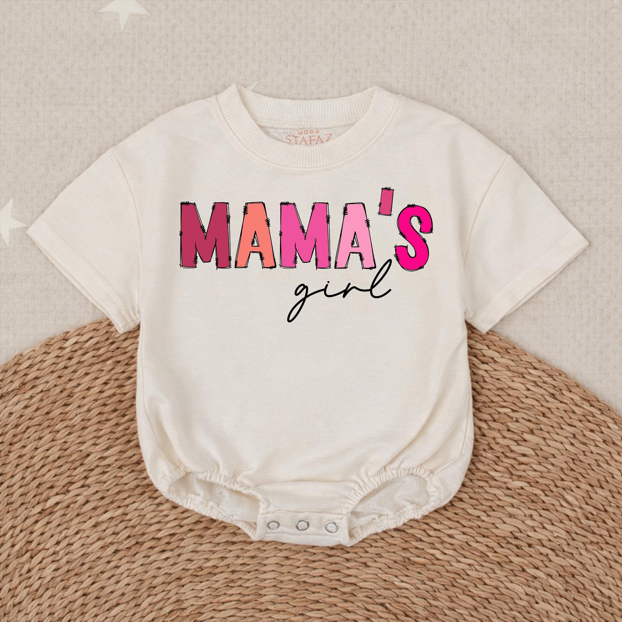 Mama's Girl Bubble Romper with Pink Gradient Text, Long Sleeve Toddler Outfit for Fall, Ultra-Soft Cotton, Perfect Mommy and Me Gift
