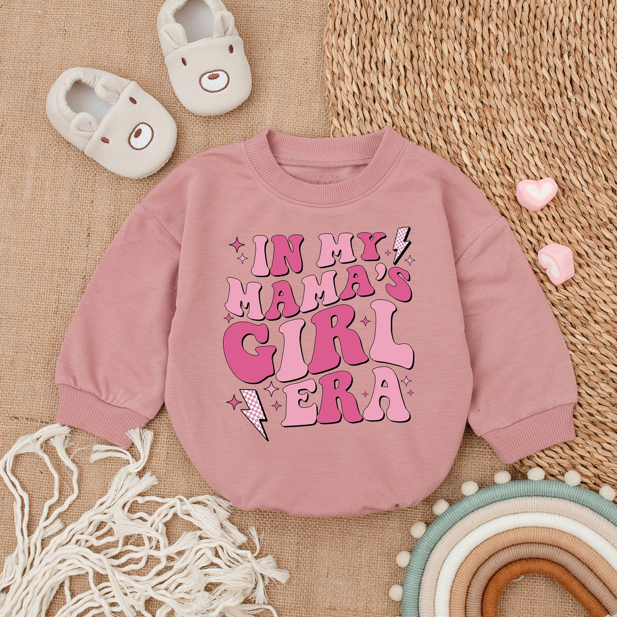 Mama's Girl Era Retro Romper Vibrant Pink Baby Bodysuit Playful Design Infant Gift Soft Cotton Outfit for Mother's Day Celebration