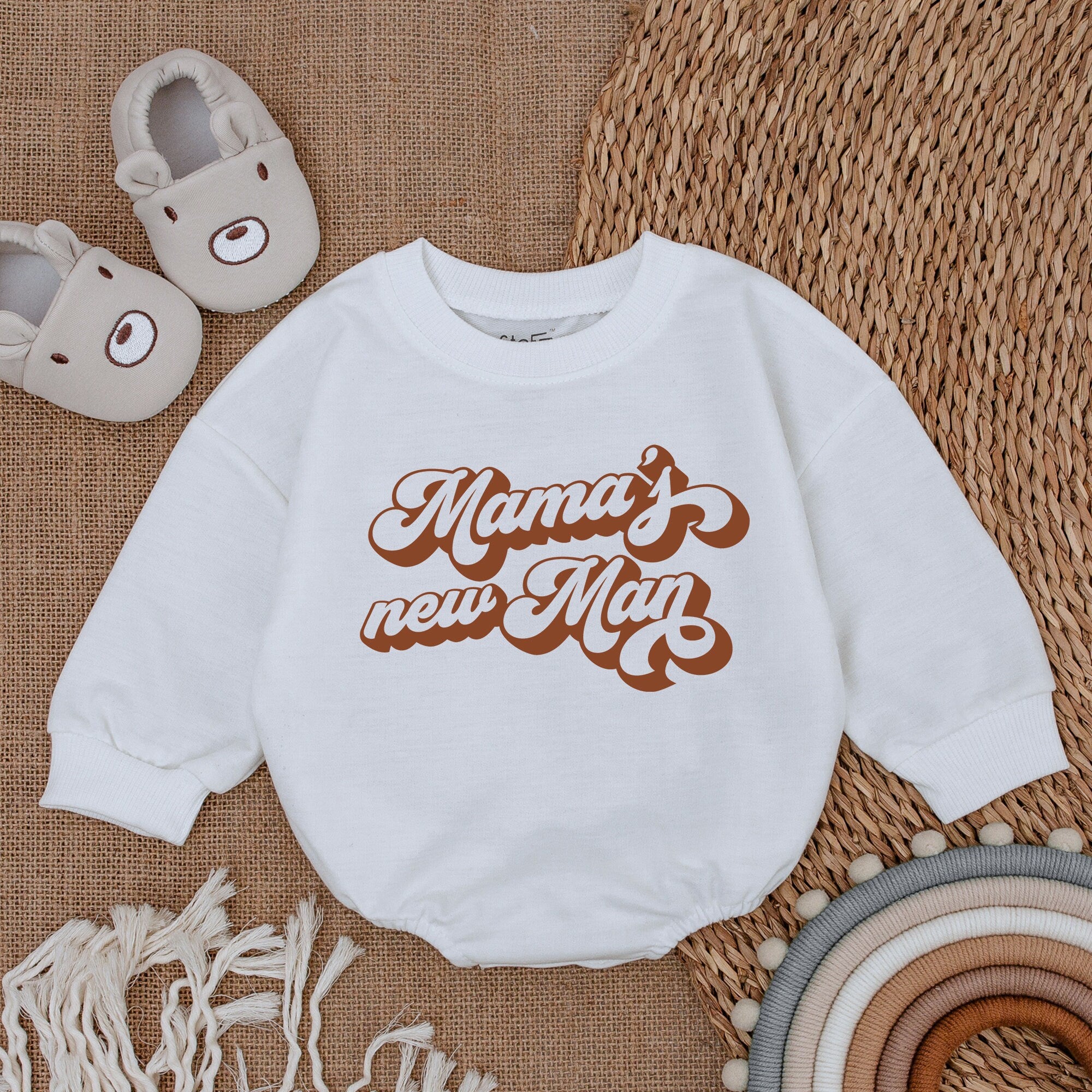Mama's New Man Baby Bodysuit Retro Style Boy Romper Soft Cotton Outfit Gift for Baby Boy Vintage Look Comfortable Design