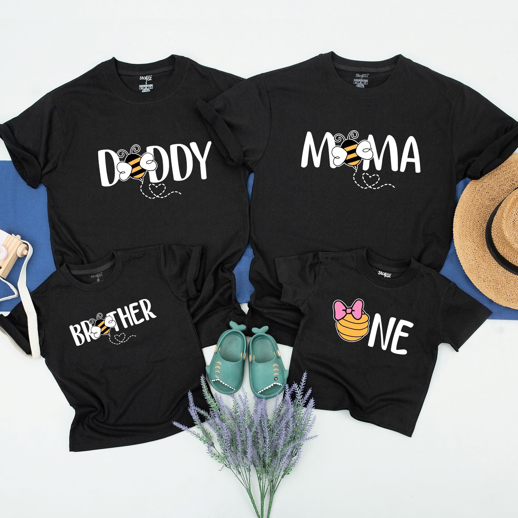 Matching Bee Family 1st Birthday Shirts Custom Names Mommy Daddy Sister One Cute Cartoon Bee Design Soft Cotton Celebration Outfit