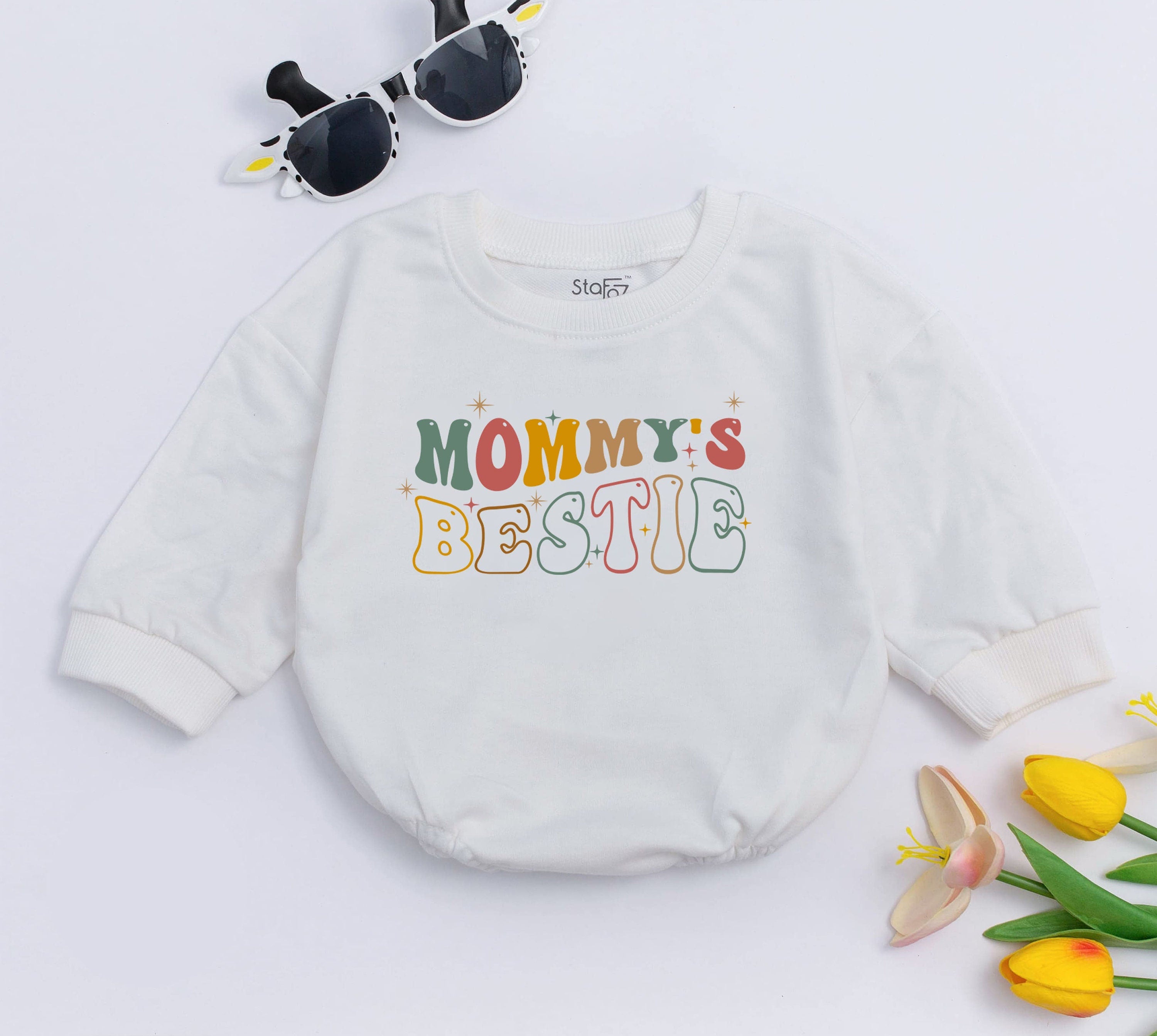 Mommy's Bestie Baby Romper Retro Colorful Design Infant Gift Soft Cotton Sleepsuit First Mothers Day Outfit Cheerful Star Pattern