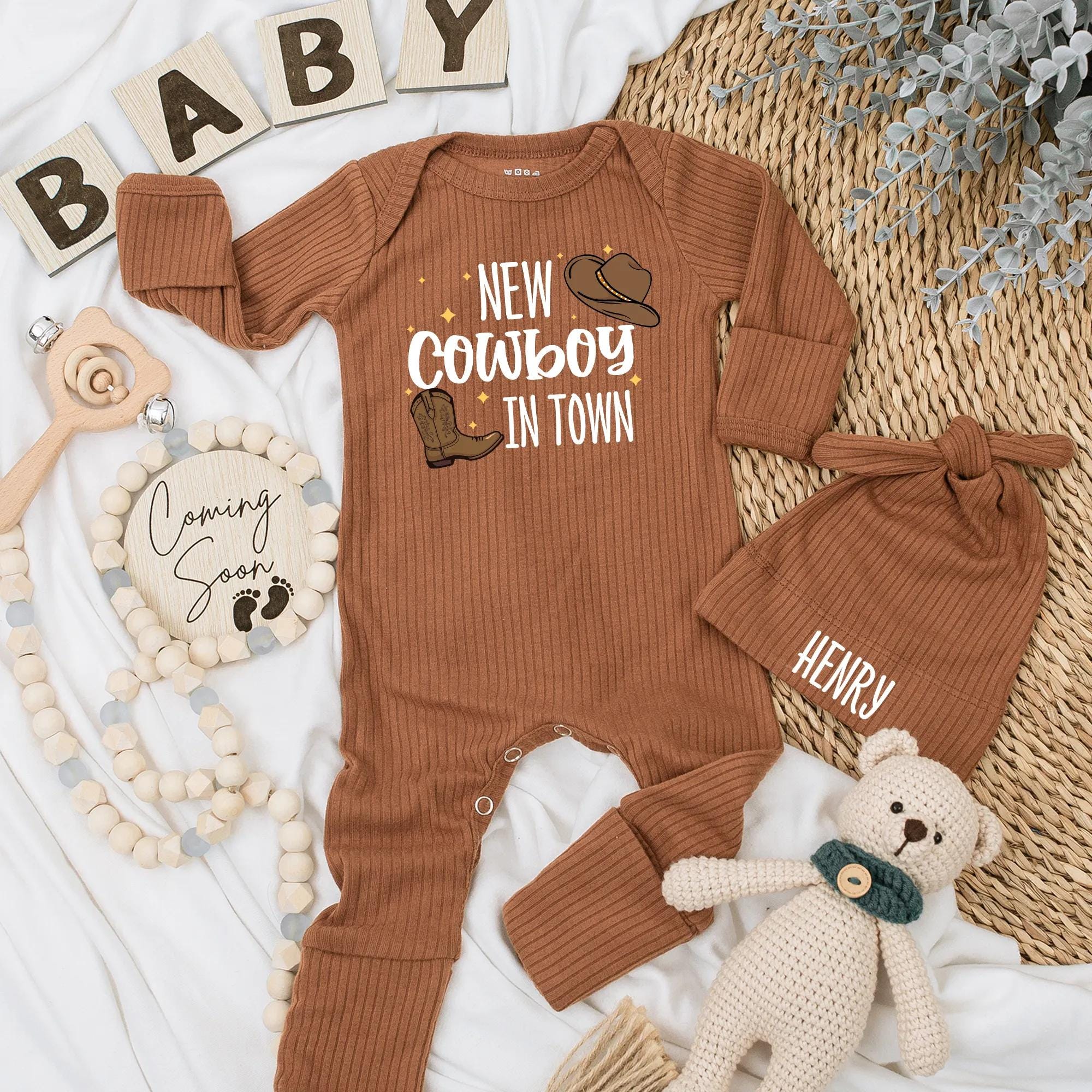 New Cowboy in Town Baby Bodysuit Personalized Western Outfit Adorable Rodeo Clothes with Hat and Boots Design for Baby Boy Gift