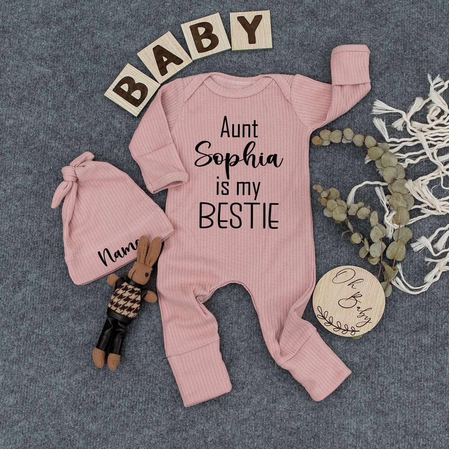 Personalized Aunt Sophia Bestie Baby Bodysuit and Hat Gift Set Custom Name Newborn Outfit Cotton Soft Comfortable Infant Clothes