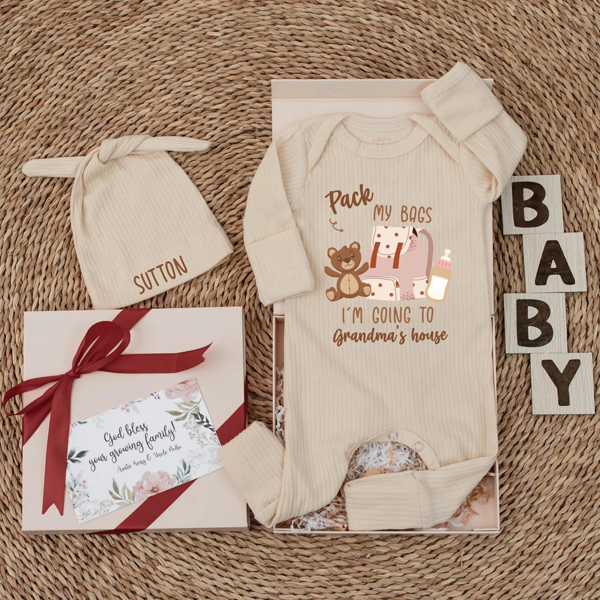 Personalized Baby Bodysuit Pack My Bags I'm Going to Grandma's House Bear Design Newborn Outfit Soft Cotton New Grandparent Gift