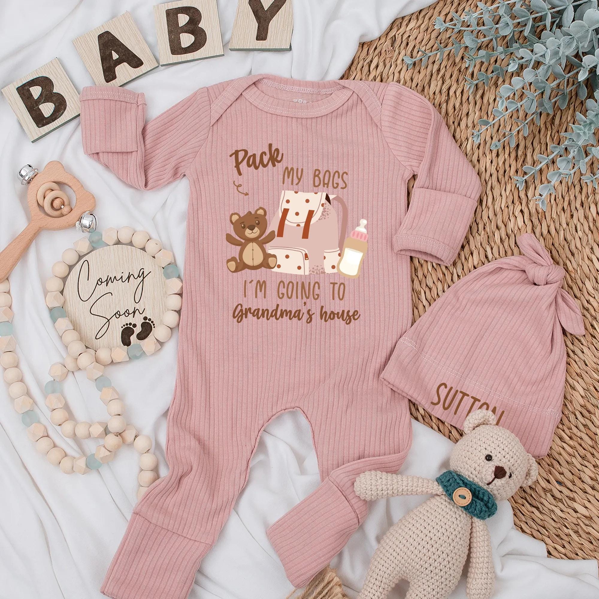 Personalized Baby Bodysuit Pack My Bags I'm Going to Grandma's House Bear Design Newborn Outfit Soft Cotton New Grandparent Gift