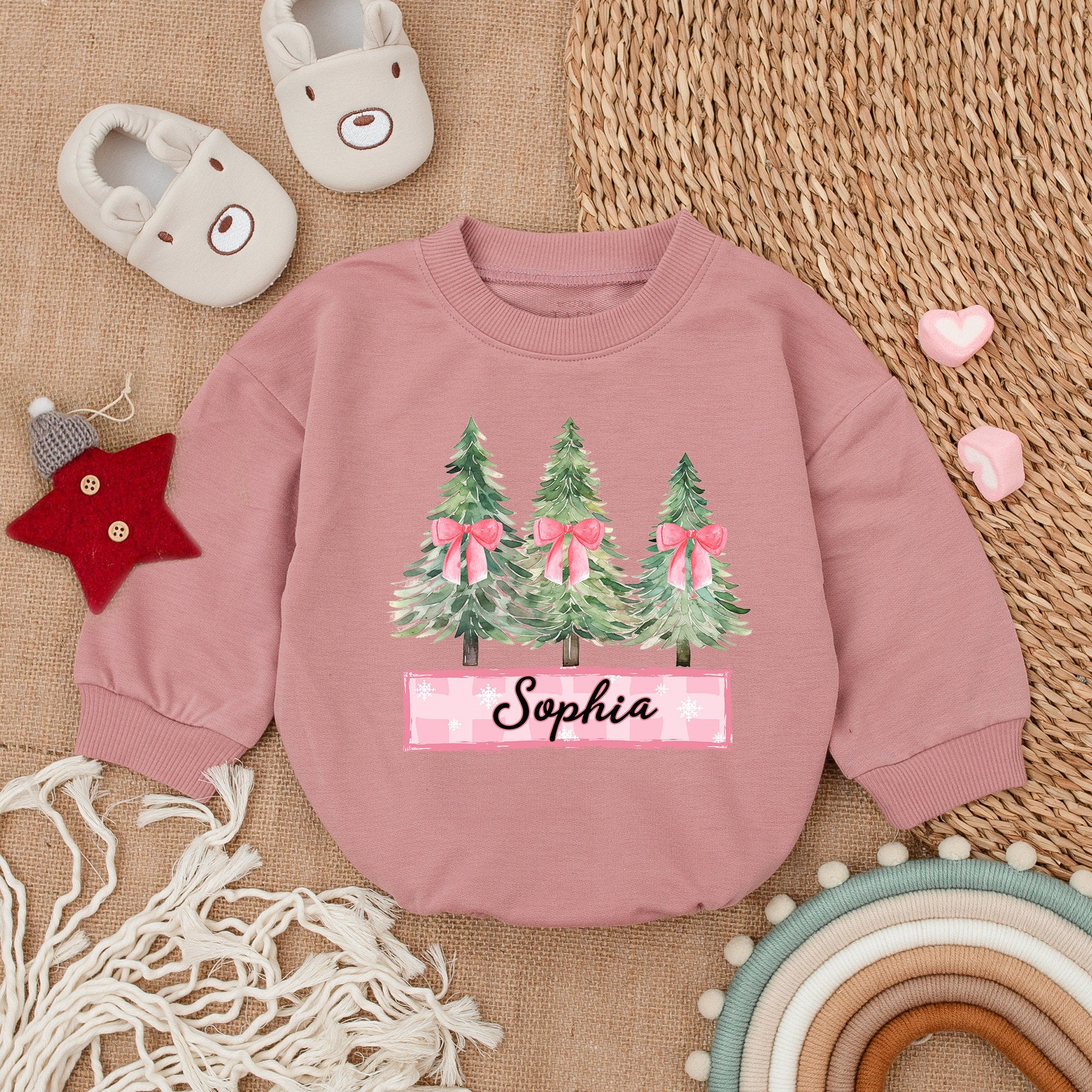 Personalized Baby Christmas Romper with Pink Bow Trees Custom Name Holiday Bodysuit Cozy Cotton Outfit for Infant Girls First Christmas