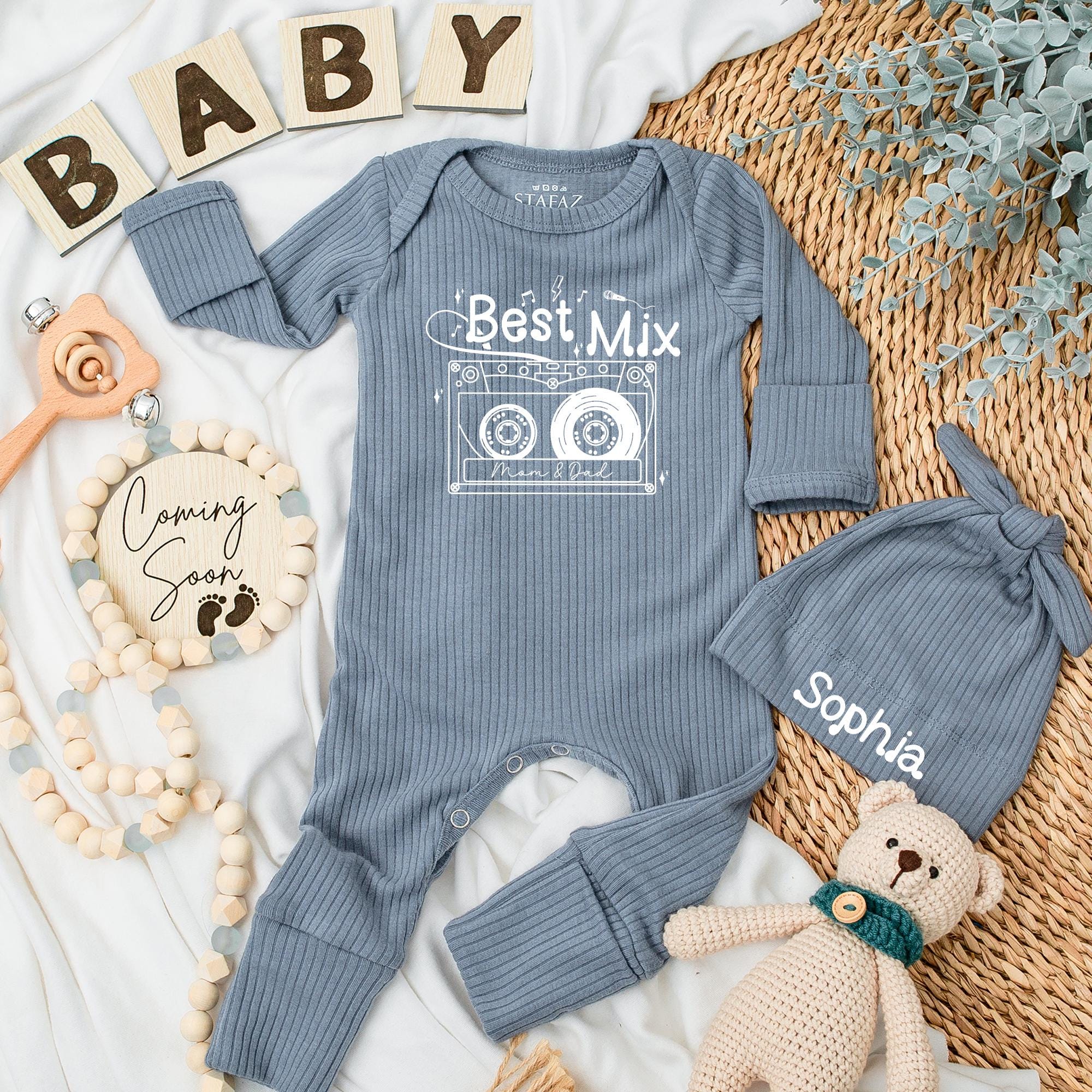 Personalized Best Mix Casette Tape Baby Bodysuit 80s Music Theme Outfit for Newborns Cotton Soft Gift for Music Loving Parents
