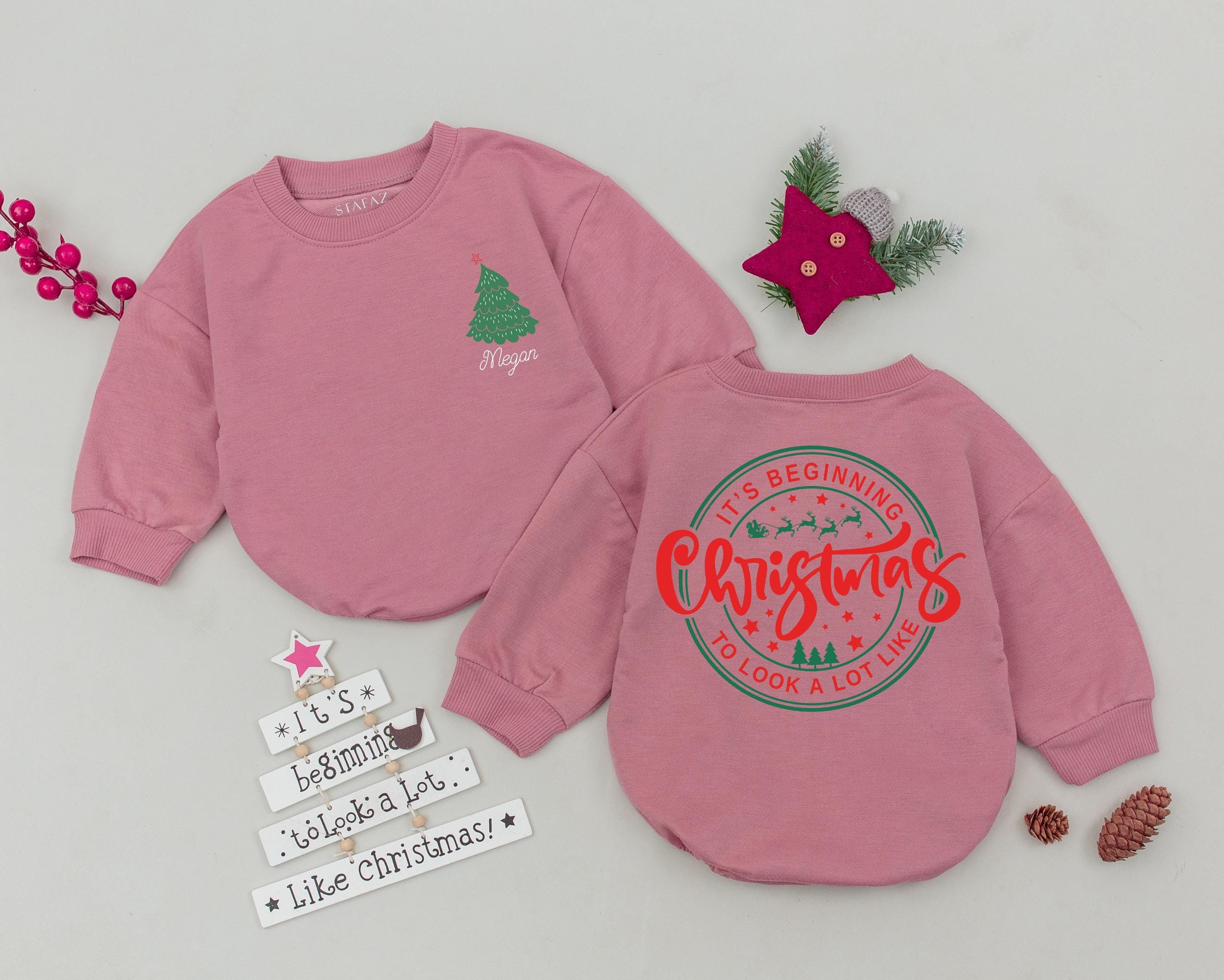 Personalized Christmas Tree Romper Baby's First Holiday Outfit Retro Festive Bodysuit with Name Snowflakes Stars Newborn Shower Gift
