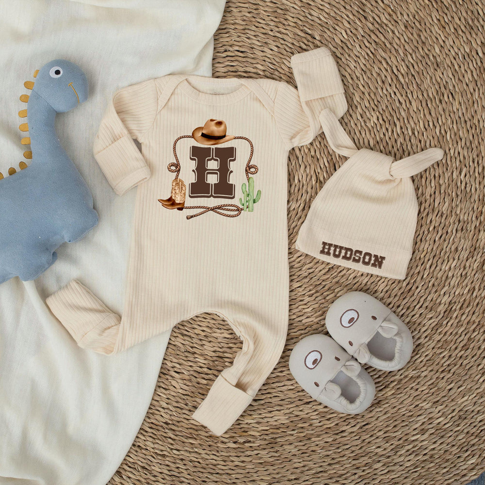 Personalized Cowboy Baby Boy Bodysuit with Western Hat and Boot Design, Custom Name Outfit for Newborns, Cute Gift for Baby Showers