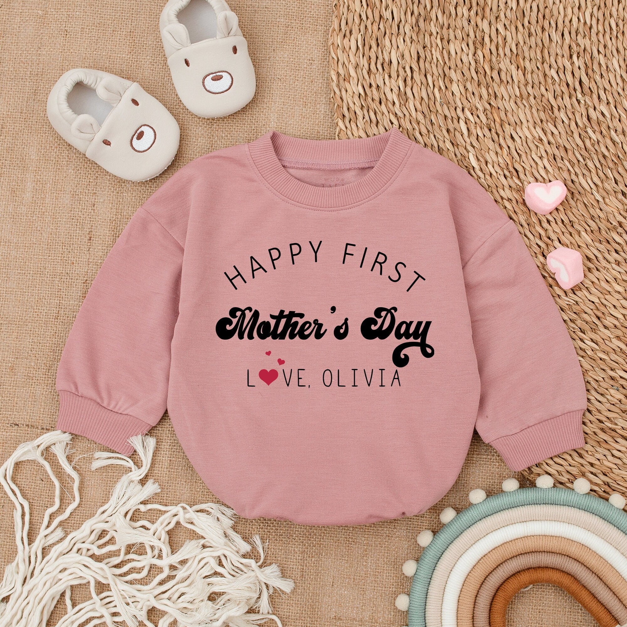 Personalized Happy First Mother's Day Baby Romper Custom Name Heart Design Newborn Soft Cotton Outfit Infant Gift Mother's Day Celebration