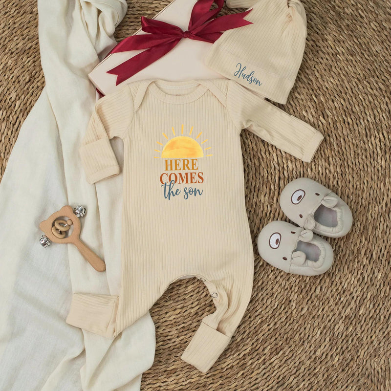 Personalized Here Comes The Son Baby Shower Set with Boho Sun Romper Hat Soft Cotton Outfit Vintage-Inspired Welcome Sign Custom Gift