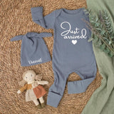 Personalized Just Arrived Baby Bodysuit and Hat Gift Set with Name, Newborn Coming Home Outfit, Light Fabric Dark Brown Design Elegant Baby Gift