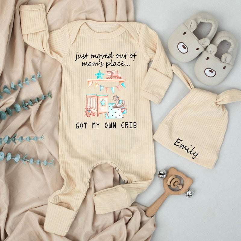 Personalized Just Moved Out of Mom's Place Baby Bodysuit Funny Crib Design Newborn Outfit Soft Cotton Infant Clothes Cute Baby Shower Gift