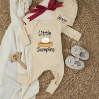 Personalized Little Dumpling Baby Shower Gift Set with Cute Bamboo Steamer Design, Neutral Silk Welcome Sign and Newborn Bodysuit