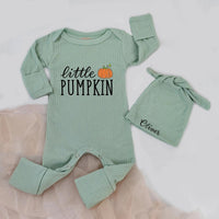 Personalized Little Pumpkin Baby Bodysuit and Hat Set in Ribbed Cotton, Custom Fall Newborn Outfit for Coming Home or Autumn Photos