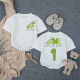 Personalized Pea Pod First Birthday Romper for Baby Girl, Custom Sweet Pea Outfit with Name, Light Green Design, Soft Cotton Gift