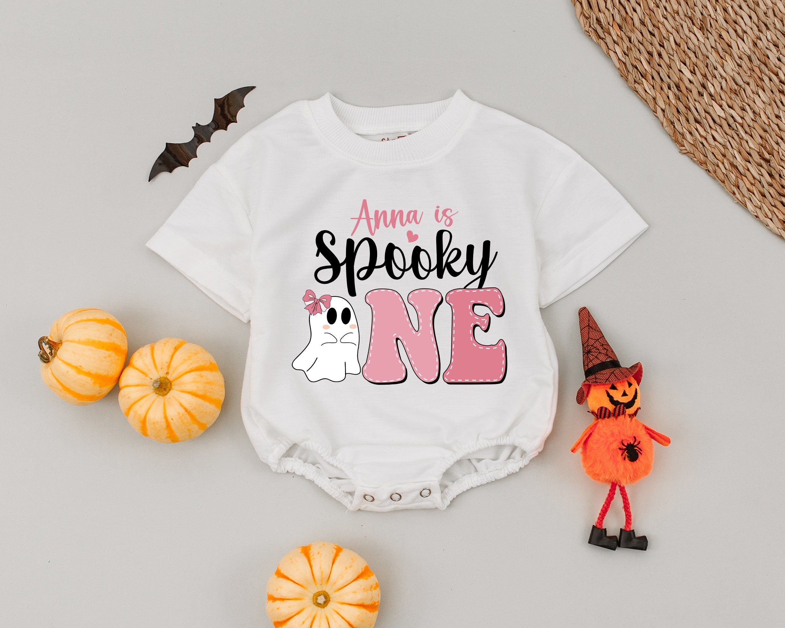Personalized Spooky One Romper for Baby Boys and Girls Halloween Outfit with Ghost and Pink Bow Vintage Style First Holiday Costume