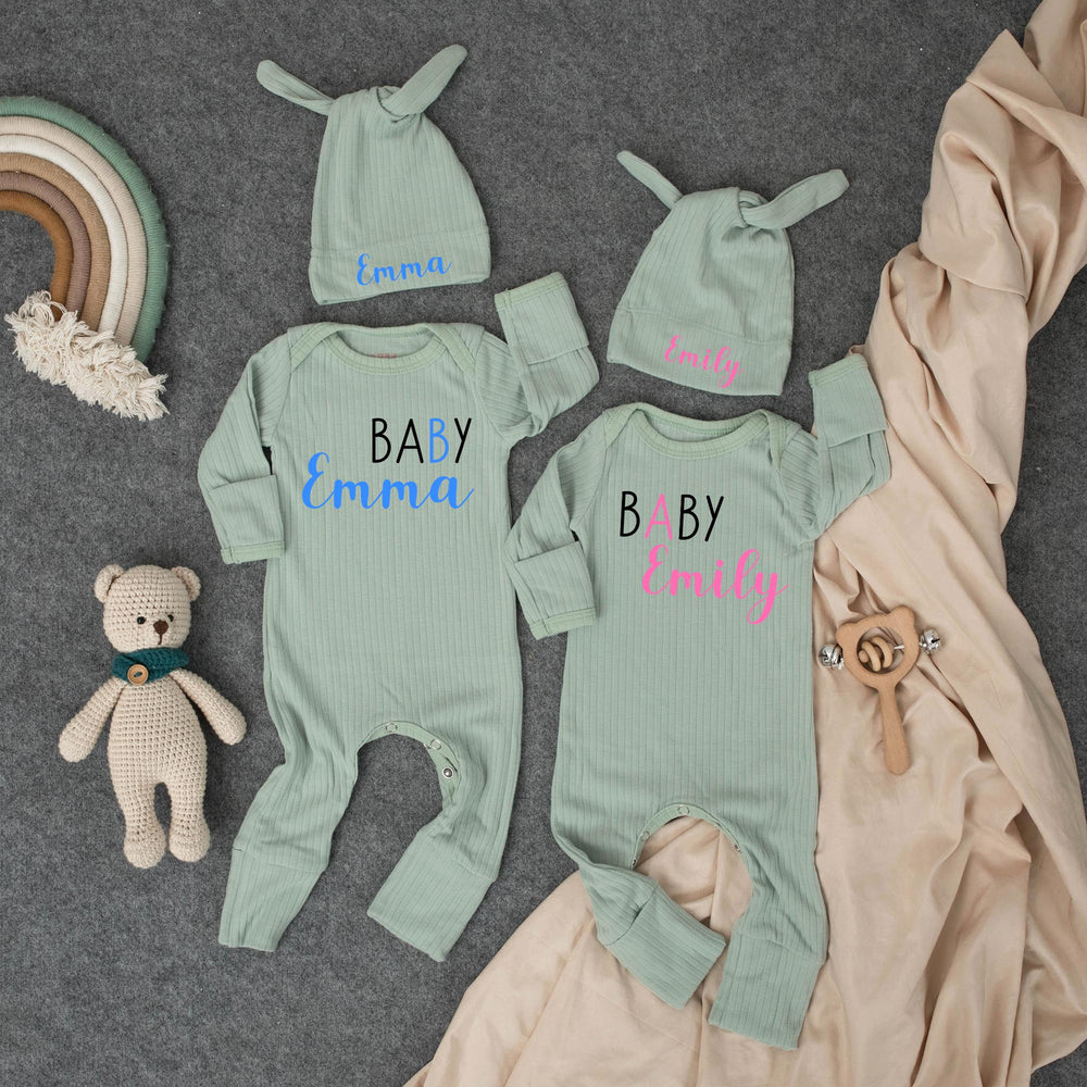 Personalized Twin Baby Bodysuit and Hat Set with Custom Names Modern Minimalist Design Coming Home Outfit Baby Shower Gift