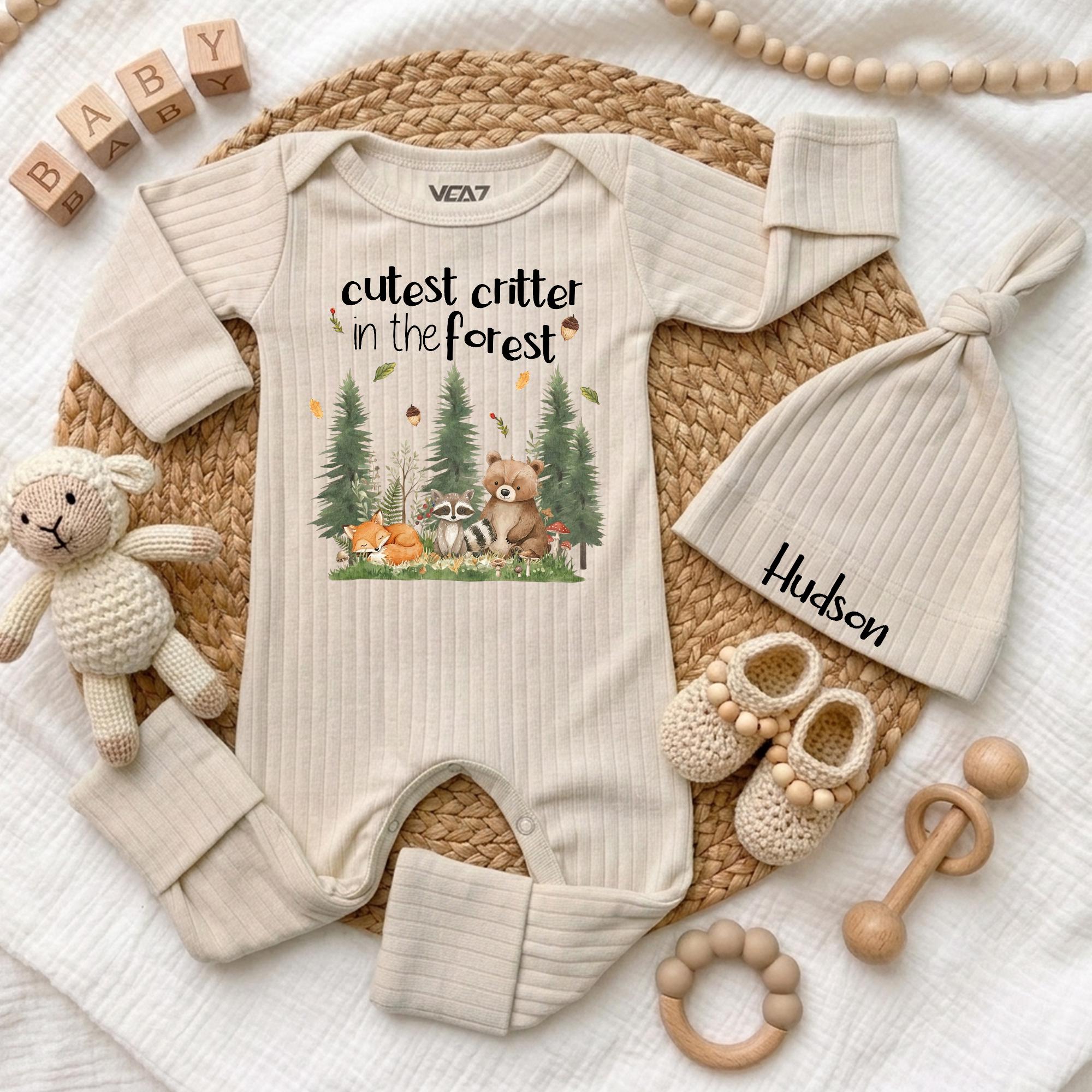 Personalized Woodland Animal Baby Bodysuit and Hat Set with Sleeping Fox and Forest Design, Newborn Coming Home Outfit or Baby Shower Gift