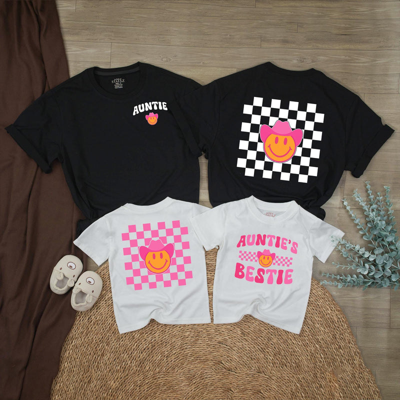 Retro Auntie Shirt with Smiley Face and Pink Cowboy Hat Fun Western Checkerboard Design Matching Bestie Baby Clothes Gift Cotton Outfit